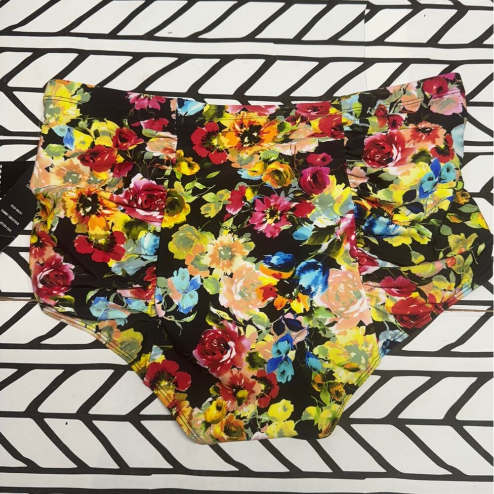 Torrid Floral High-Waisted Floral NWT Bikini Bottoms size 2 - Picture 6 of 8